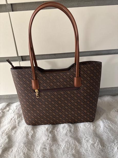 Guess kabelka, guess