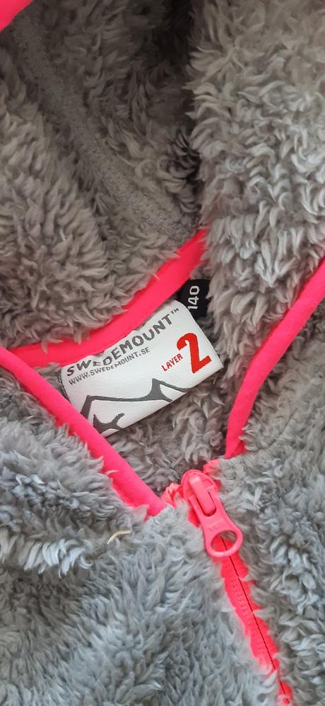 Chlpatkový overal, 140