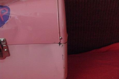 Starý vintage kufrík,