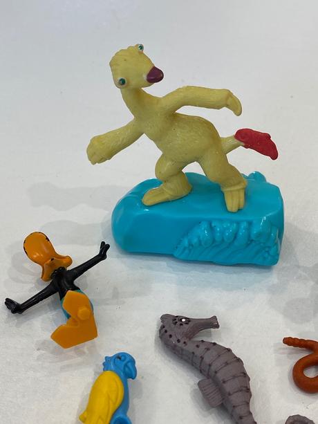 Figúrky - sid, balu, opica, duck,