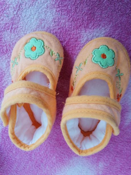 Oranžové capačky. papucky, 17