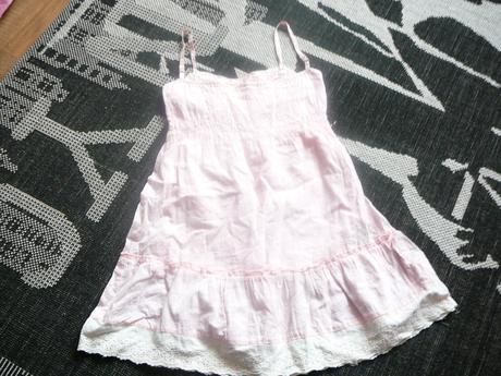 Dievcenske saty, 110