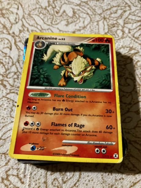 Pokémon, bakugan a pokémon album, 