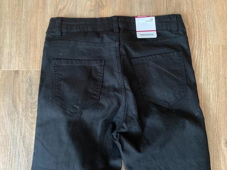 Tregínsy s visačkou, chapter young,164