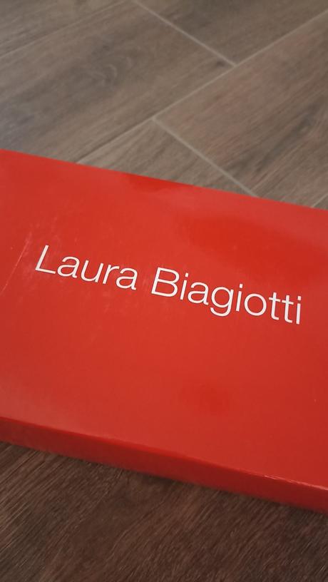 Laura biagotti sandálky c.39, 39