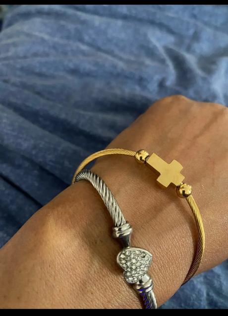 Krasny naramok s krizikom.chir.ocel.uni.novy, 