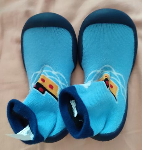 Ponožko - papuče 24/25, lupilu,24