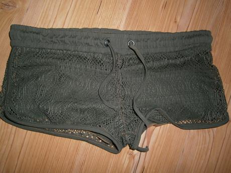 Kraťasy po 3 eur/ks, colours of the world,xs