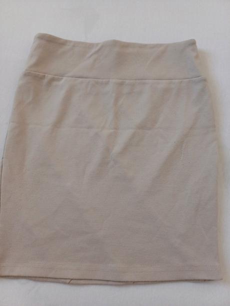 Béžová sukna, stradivarius,s