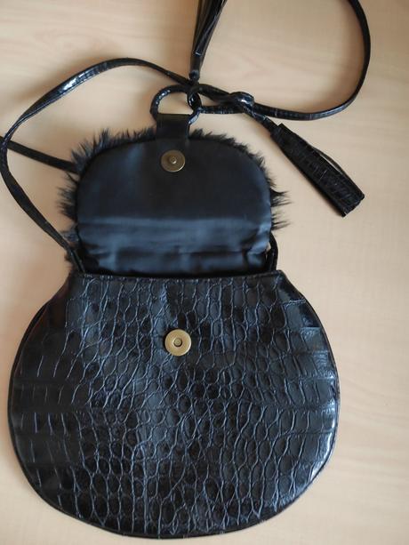 Kabelka s kožušinkou, 
