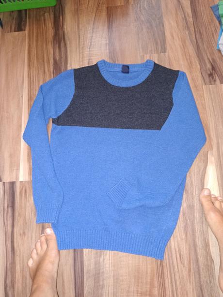 Chlapčenský pulóver s obyc postov, 152