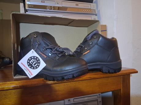Pracovné topánky kožené nové wintoperk s visačkou, 41