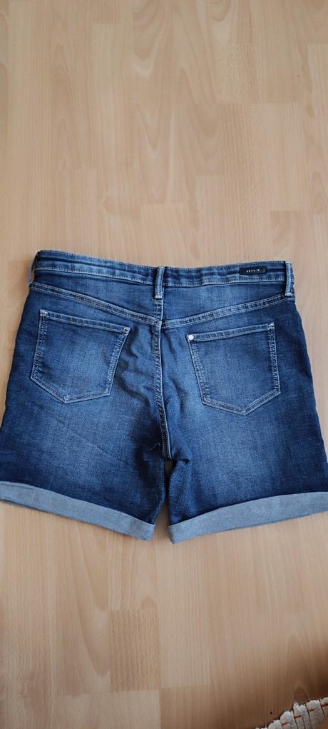 Šortky, h&m,152