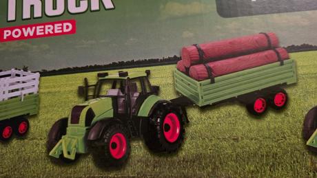 Traktor s prívesom,