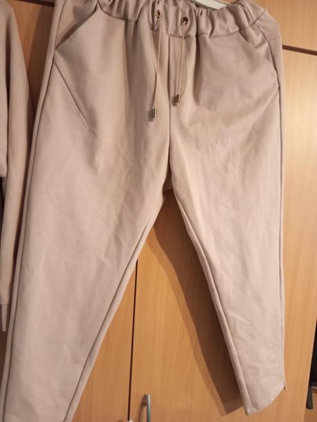 Béžová suprava, m