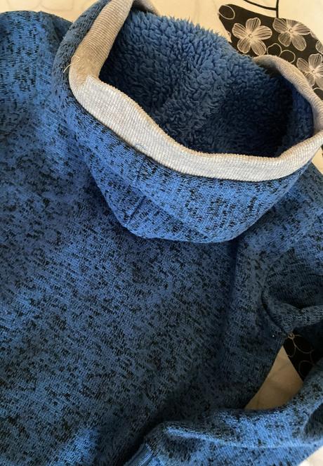 Teplá mikinka s kapuckou v. 116, 116