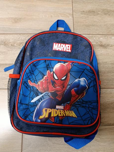 2 ruksaky marvel spiderman + traktor, 