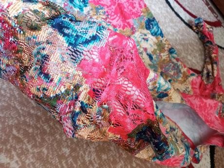 Kvetinové šaty 46, 146