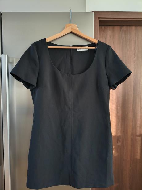 Zara púzdrové malé čierne kvalitné šaty m-l, zara,m