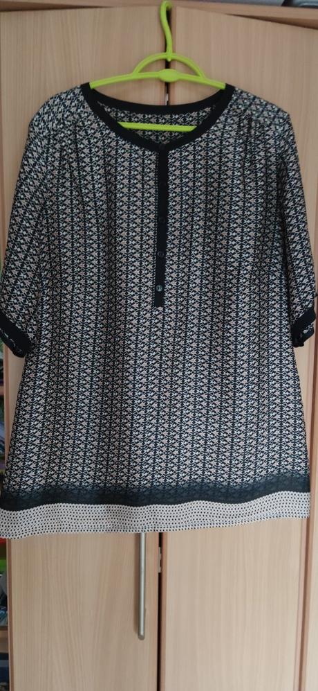 Dámska blúzka veľ. 44/46, 44