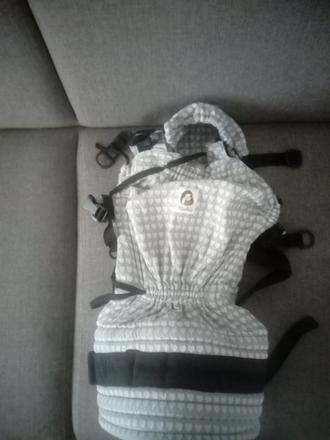 Ergonomicy nosič, rischino