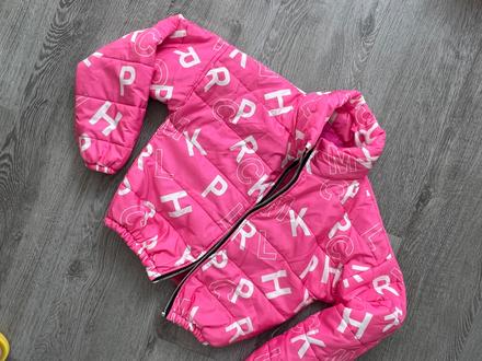 Bunda s pismenami, 146