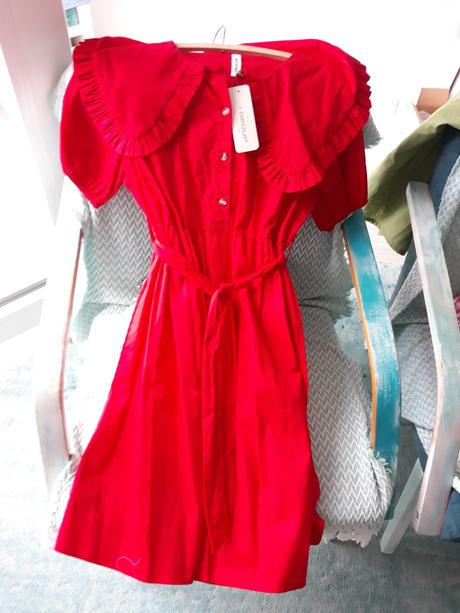 Šaty romantické, s