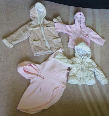 Bundy + pončo veľ. 86-cena spolu za 4 ks, 86