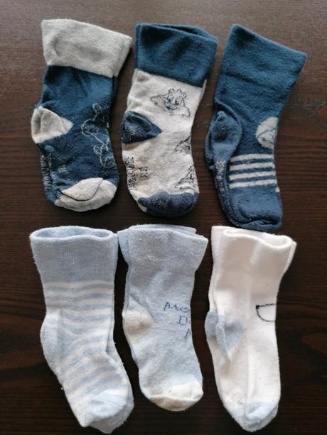 Bielo-modre ponožky, 19