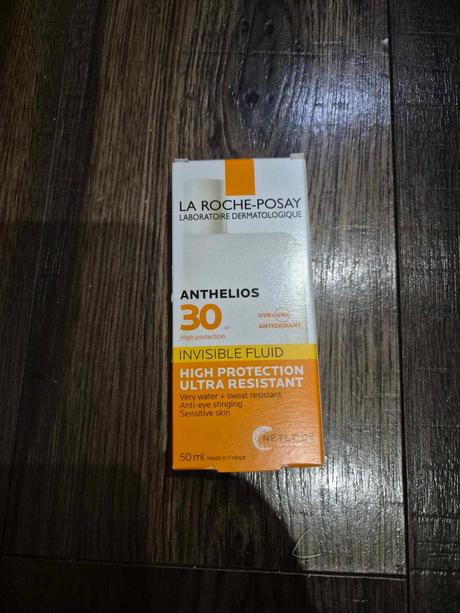 La roche athelios opalovaci fluid spf 30, 