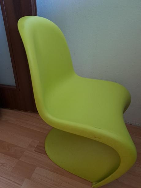 Stoličky zelená+ červená,