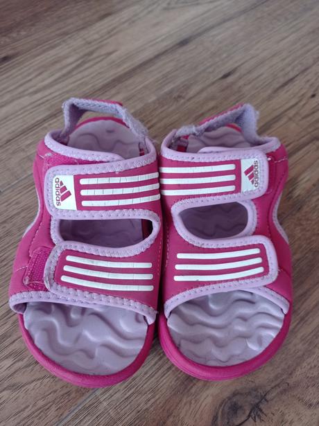 Sandálky, adidas,28