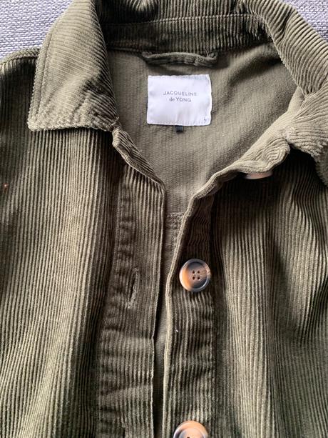 Menčestrovy kabatik, l