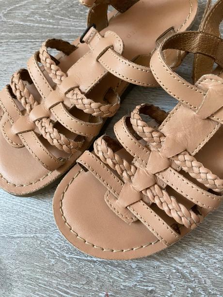 Kozene sandalky, reserved,32