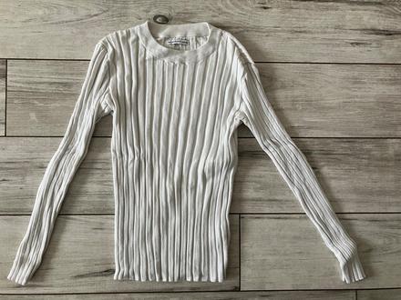 Svetrik, reserved,152