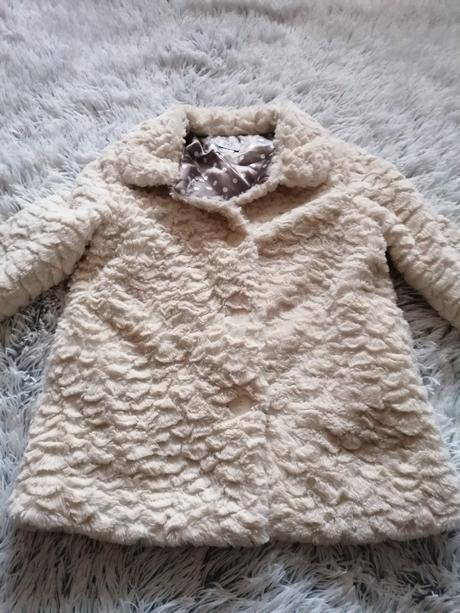 Kremovy kozustek, 98