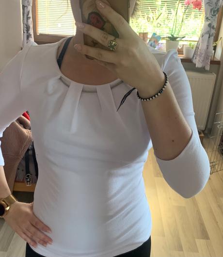 Biele elegantné tričko, orsay,s