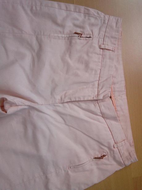 Ružové nohavice, 38