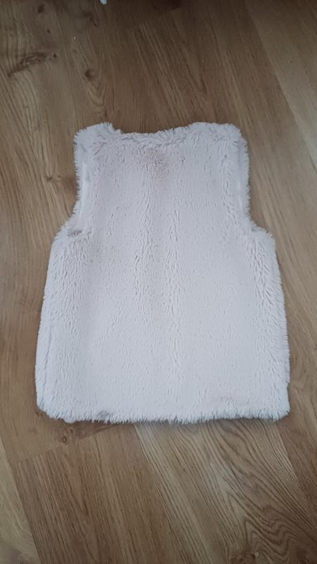 Kožušinova vesta, 104