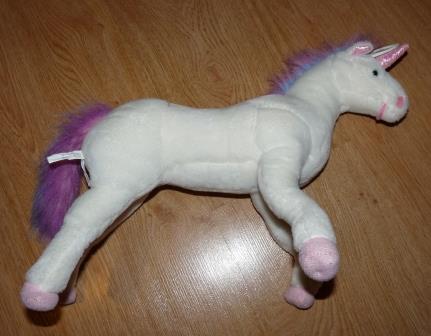 Stojaci plysovy kon, 