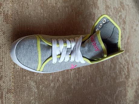 Tenisky, botasky, playboy,39