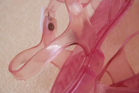 Sandálky do vody, 28