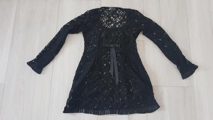 Predĺžený čipkovaný top, 36