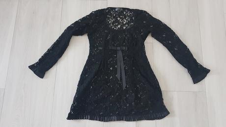 Predĺžený čipkovaný top, 36