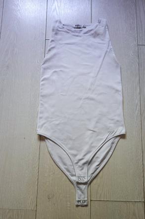 Body stradivarius, stradivarius,m