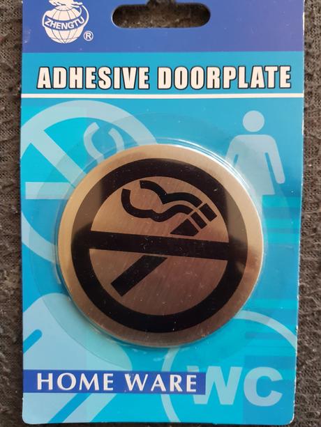 Nalepka zakaz fajcit, 