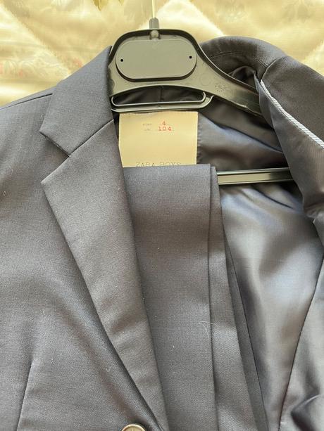Chlapčensky oblek, 104
