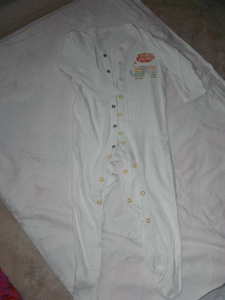 Pyzamka 2 ks 9-12 mes., f&f,80