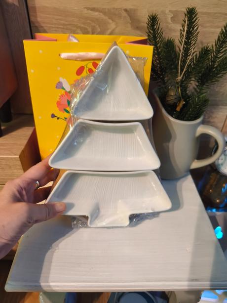 Misky na oriešky v tvare stromu,