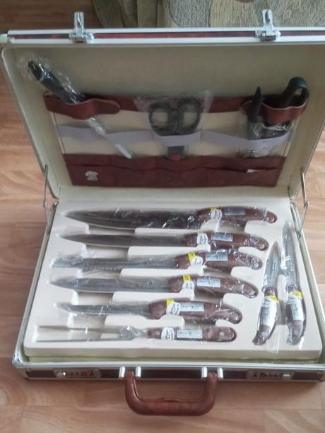 Značkové nože +steakový príbor bachmayer v kufríku, 